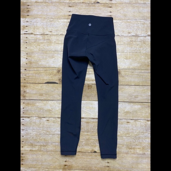 NWOT Lululemon Wunder Under 7/8 - Picture 2 of 2